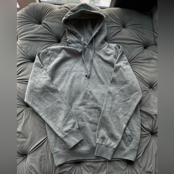 Urban 360 Long-Sleeve Hooded Sweatshirt | Closet Label #53.) - Picture 4 of 9